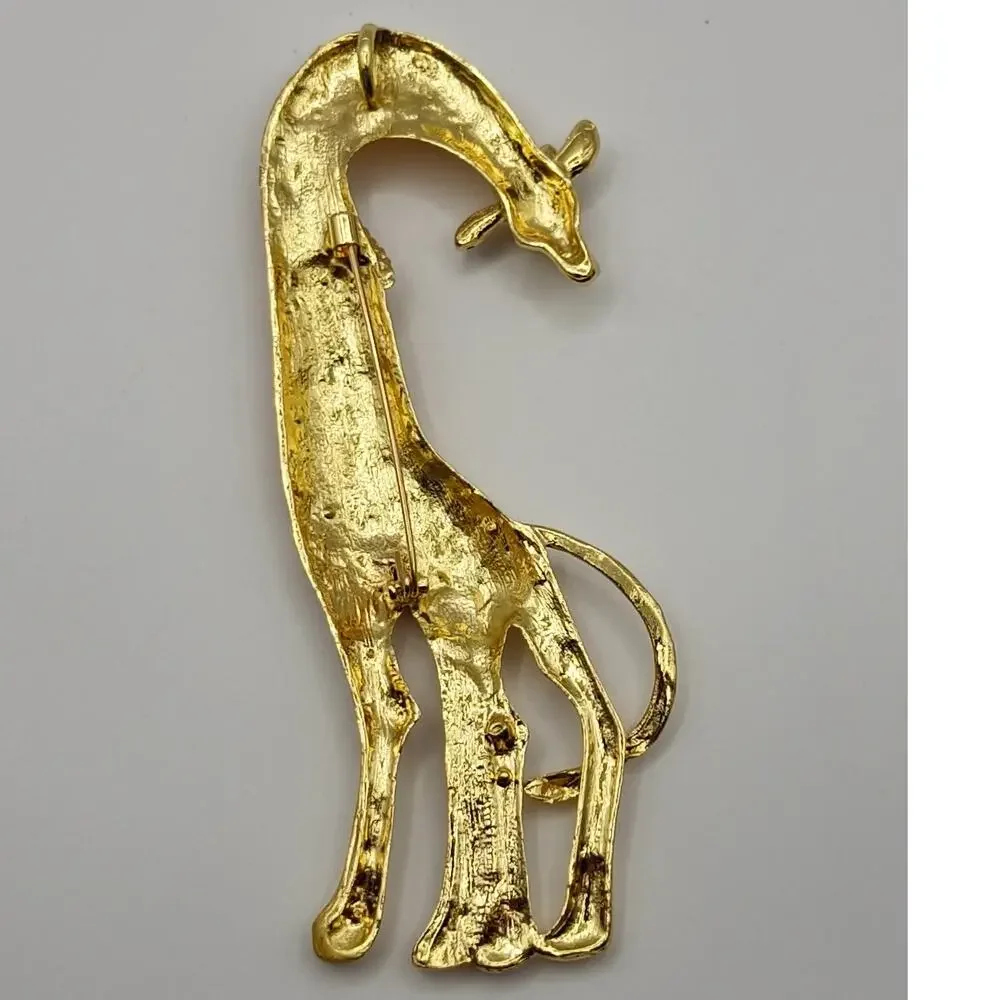 Full Body Giraffe Brooch Yellow Resin Spots Gold Tone Metal Base Jungle Animal